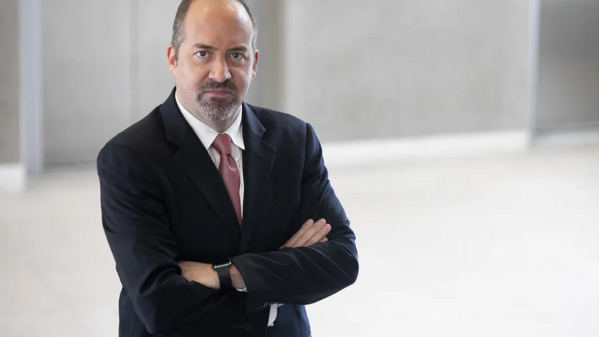 Governador compra carro com crédito do Banco de Portugal a 1,4%