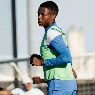Julián Martínez abdica das férias para recuperar em Alverca