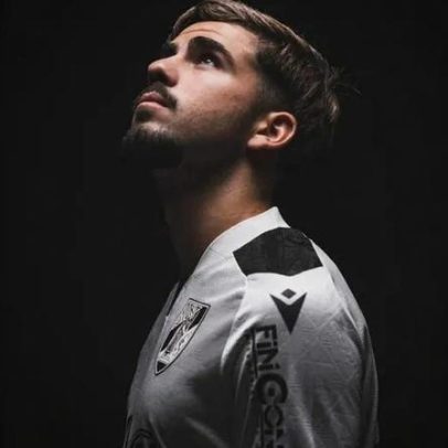 Tony Strata convocado pela primeira vez para a seleção da Roménia
