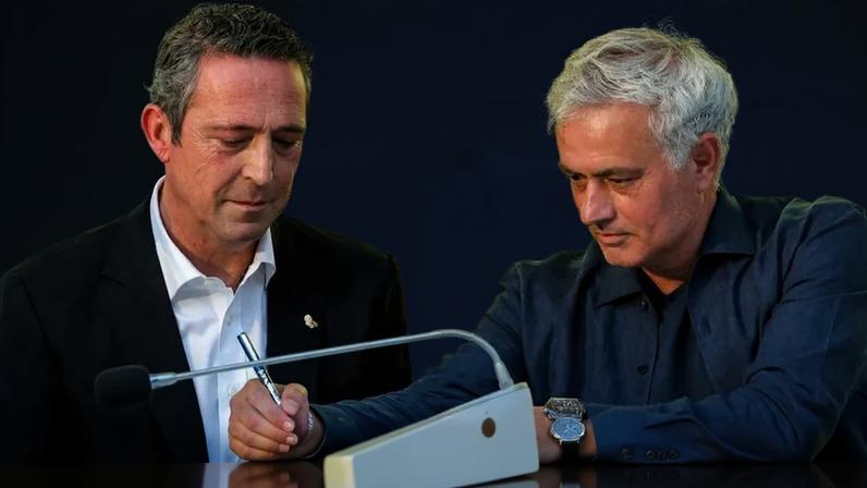 Multa elevada por irregularidades em contratos com Mourinho e Aktürkoglu