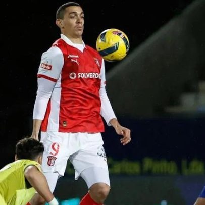 Braga procura goleador, mercado está em movimento