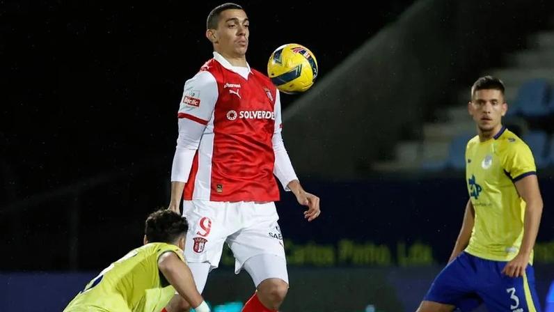 Braga procura goleador, mercado está em movimento