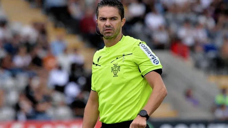Hélder Malheiro encerra carreira de árbitro