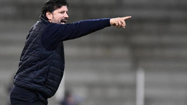 Carlos Fangueiro diz que espírito de família alimentou sonho com playoff
