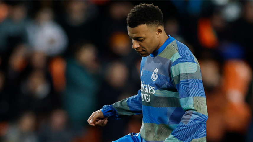 Kylian Mbappé durante o aquecimento