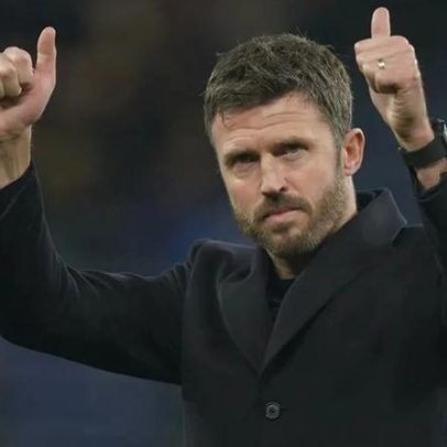 Carrick assume cargo permanente como treinador do Manchester United