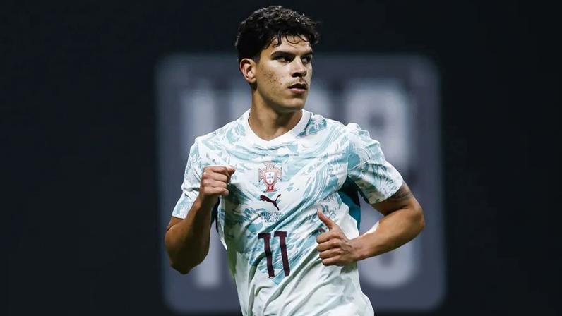 Luís Freire escolhe 23 para Sub-21: Mateus Fernandes, Rodrigo Mora e Quenda
