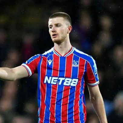 Chelsea mira Adam Wharton