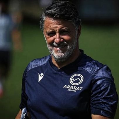 Ararat-Armenia, de Manuel Tulipa, sagra-se campeão
