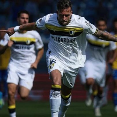 Justin de Haas muito feliz no Famalicão, ambiente de família na equipa