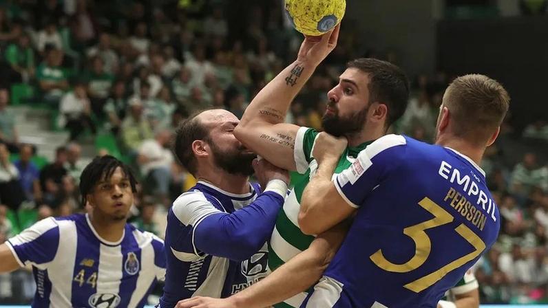 Sporting recebe FC Porto com via verde rumo ao tricampeonato