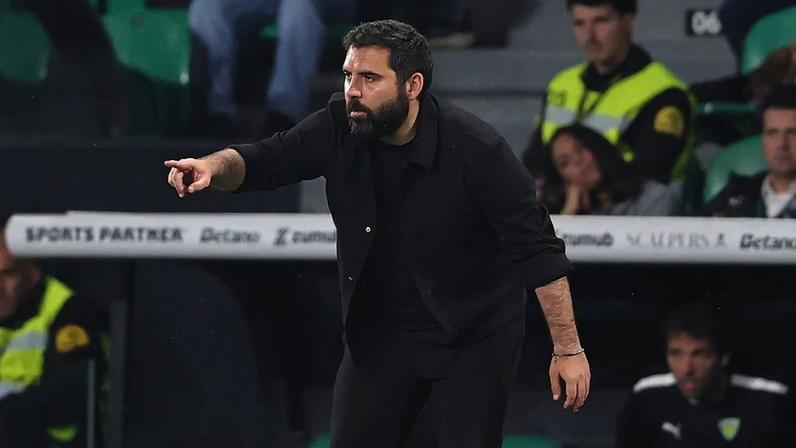Tondela inicia preparação do jogo contra Casa Pia em Lisboa
