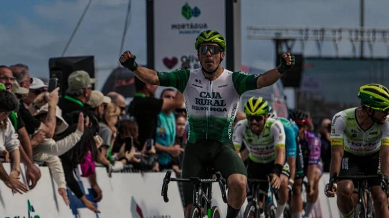 Iúri Leitão vence segunda etapa do GP Anicolor em sprint