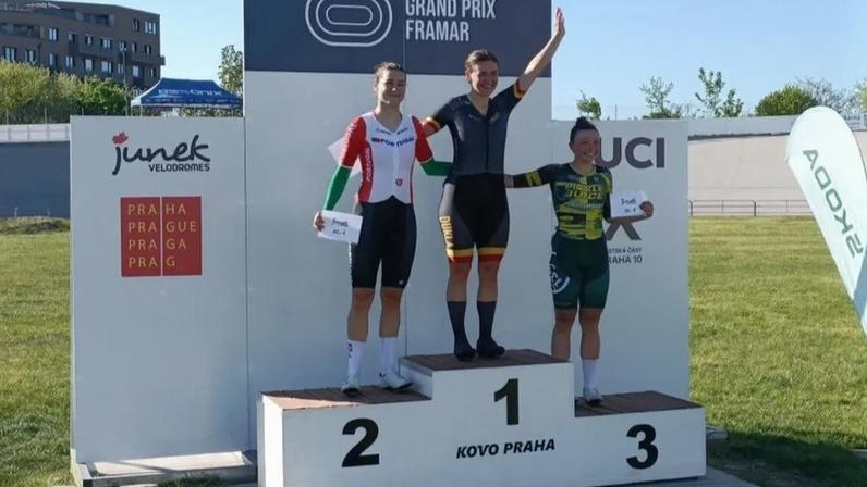 Daniela Campos conquista prata no GP Junek Velódromos de Pista