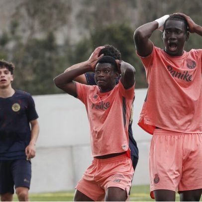 Leiria vence Porto por 2-1; celebração fica adiada