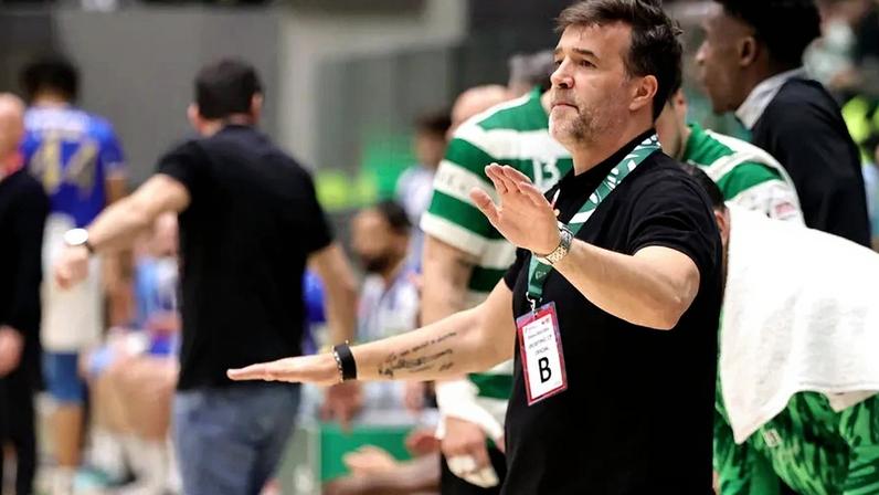 Ricardo Costa emocionado: vê a equipa jogar é um privilégio