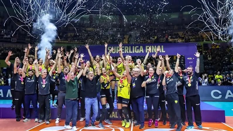 Rui Moreira conquista campeonato brasileiro feminino de voleibol