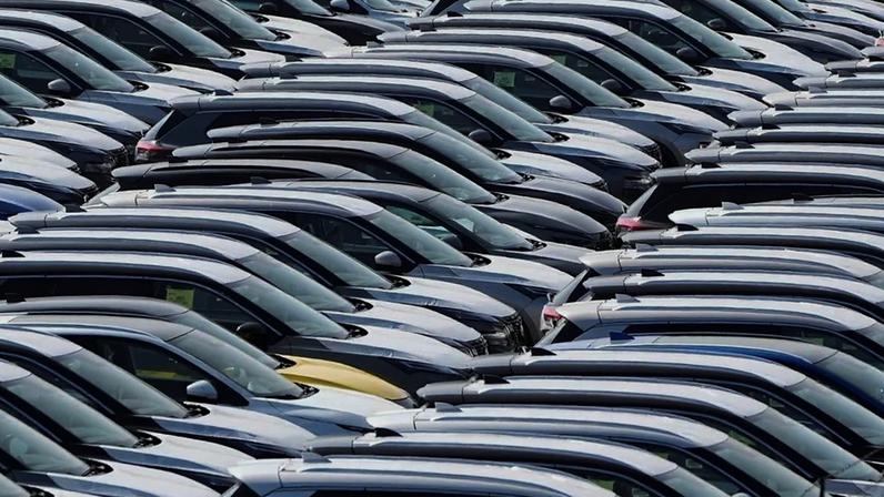 Mercado automóvel português acelera 14% em abril