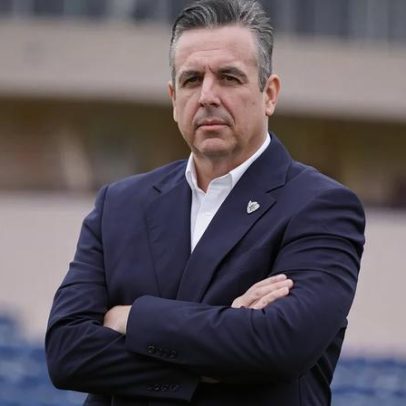 Atraso resulta em multa de 2000 euros ao Santa Clara