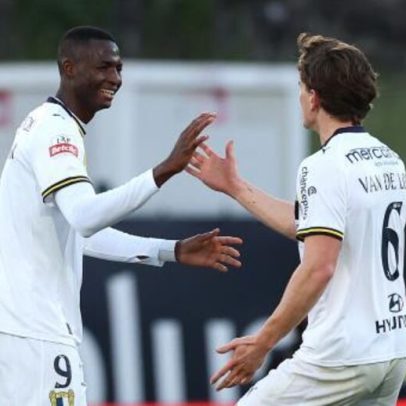 Abubakar quebra jejum no Famalicão