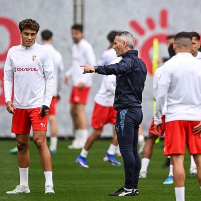 Sp. Braga antecipa última visita a Friburgo com Víctor Gómez de luvas e Gabri