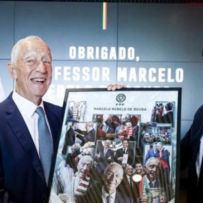 Marcelo Rebelo de Sousa homenageado pela FPF