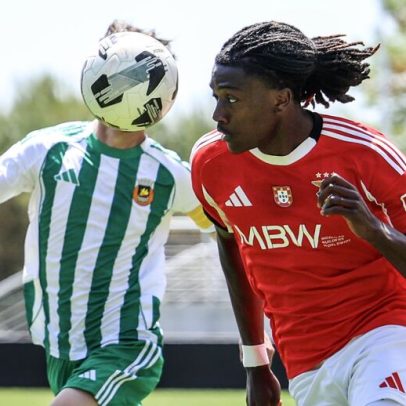 Umeh desperta expetativa na Irlanda como goleador natural
