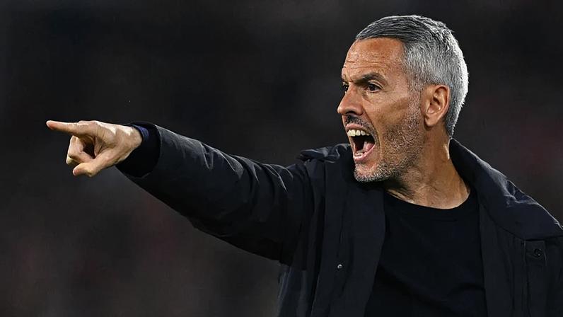 Vicens chega à flash com atraso de 20 minutos; técnico e Braga multados em 8 mil euros
