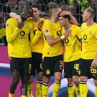 Borussia Dortmund vence Eintracht e fecha a Bundesliga como vice-campeão