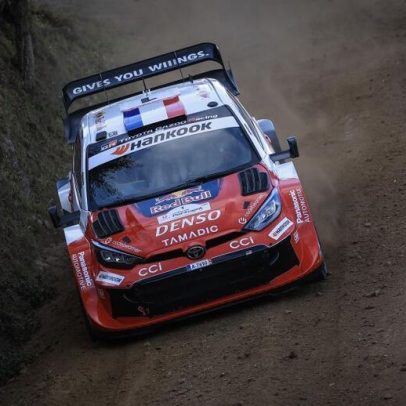 Dilúvio e lama em Lousada interrompem Superespecial; Ogier mantém liderança