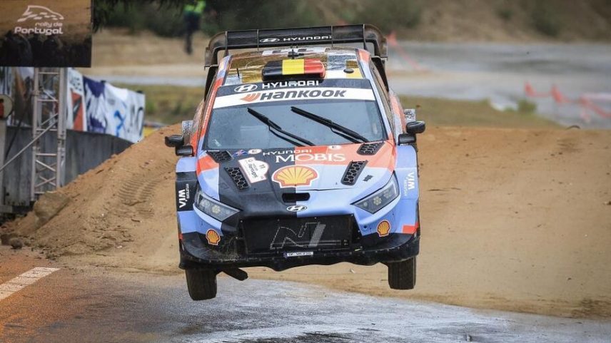 Thierry Neuville fechou o dia no 2.º lugar da classificação geral