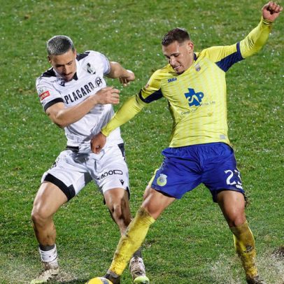 Dylan Nandín fica operacional para Barcelos