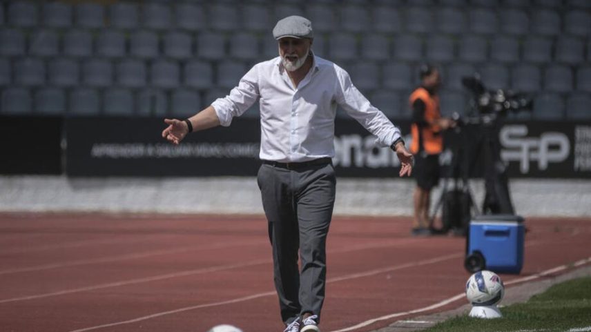 Álvaro Pacheco aguarda decisão sobre presença no banco em Guimarães