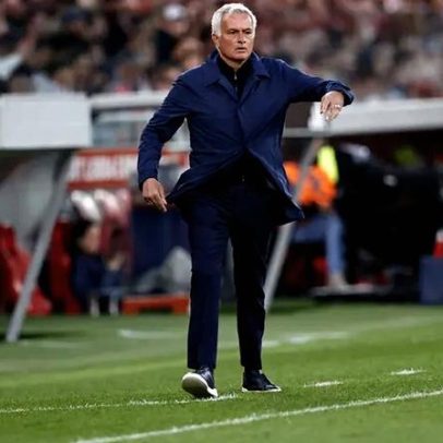 Acompanhe a conferência de Mourinho em direto