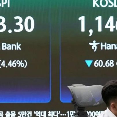 Bolsa da Coreia do Sul cai 300 mil milhões de dólares em menos de duas horas