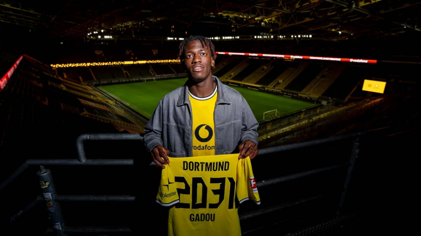 Dortmund anuncia a contratação de Joane Gadou