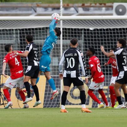 Açoriano retorna ao onze do Santa Clara três anos depois