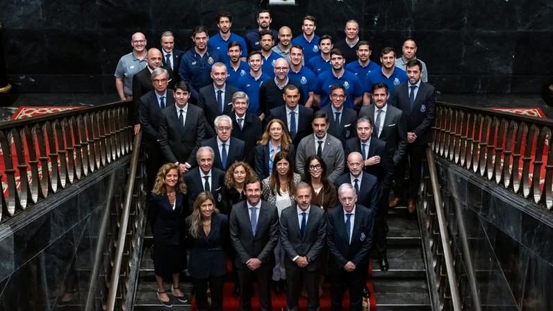 Equipa do FC Porto homenageada na Câmara Municipal do Porto