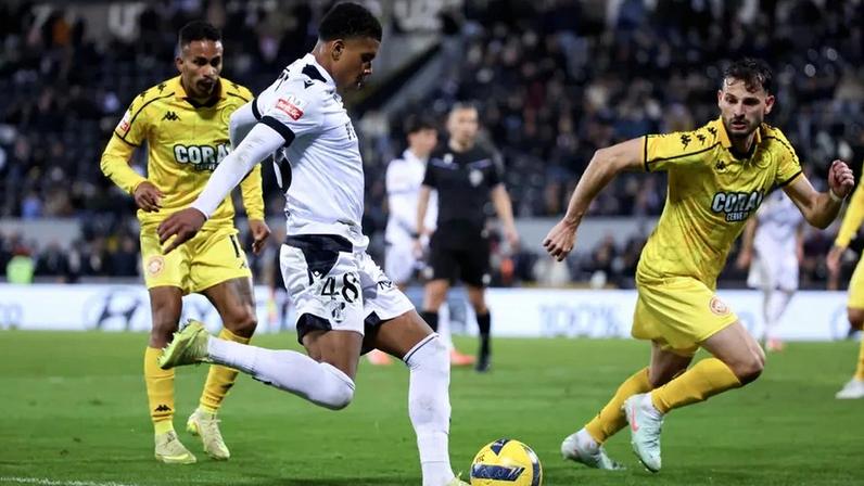 Nacional disponibiliza bilhetes para receção ao V. Guimarães