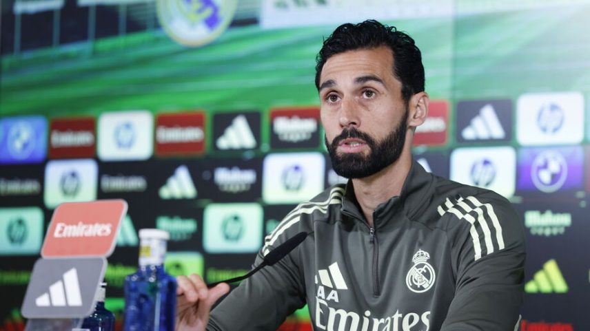 Arbeloa na sala de imprensa do Real Madrid