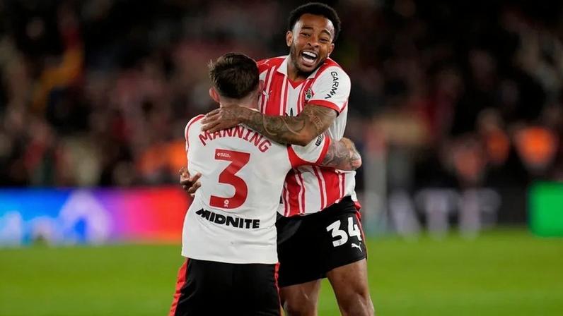 Southampton sob suspeita por espionagem