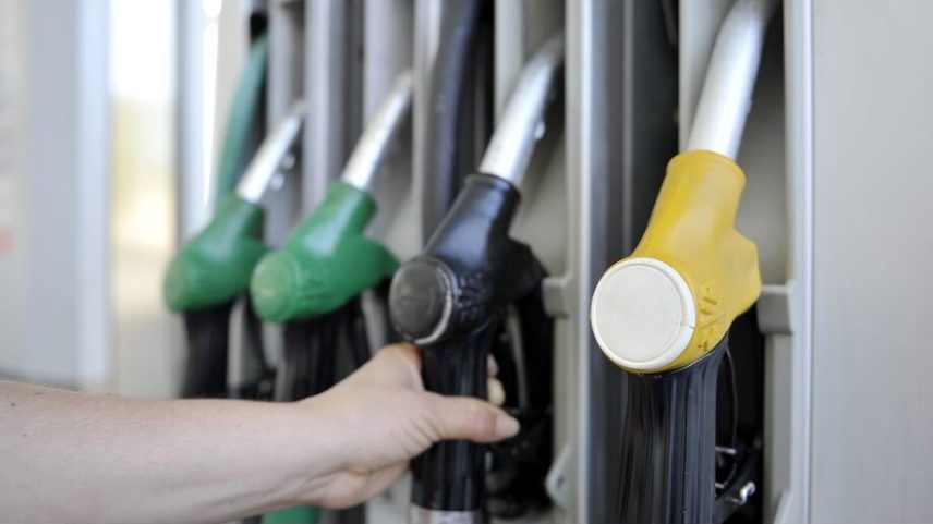 Gasóleo baixa e gasolina sobe segunda-feira