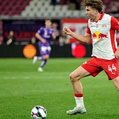 Brentford contrata Jannik Schuster ao Salzburgo