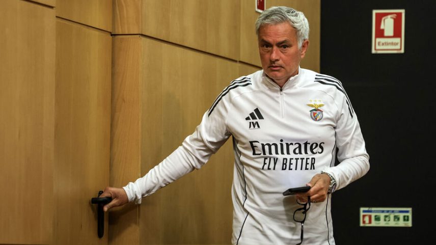José Mourinho visita hoje o Benfica Campus