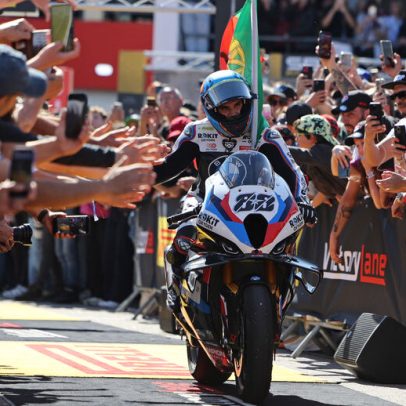 Miguel Oliveira negocia renovação com a BMW nas Superbikes