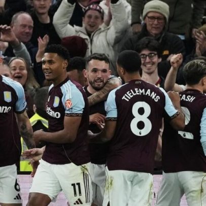Aston Villa vence Liverpool e sobe ao 4.º; Sporting ou Benfica mais perto da Champions