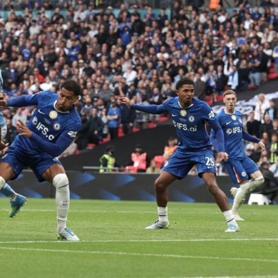 Golaço de calcanhar de Semenyo garante Taça de Inglaterra ao Manchester City