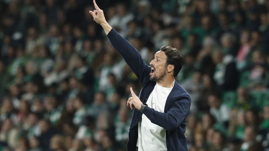 César Peixoto no jogo com o Sporting