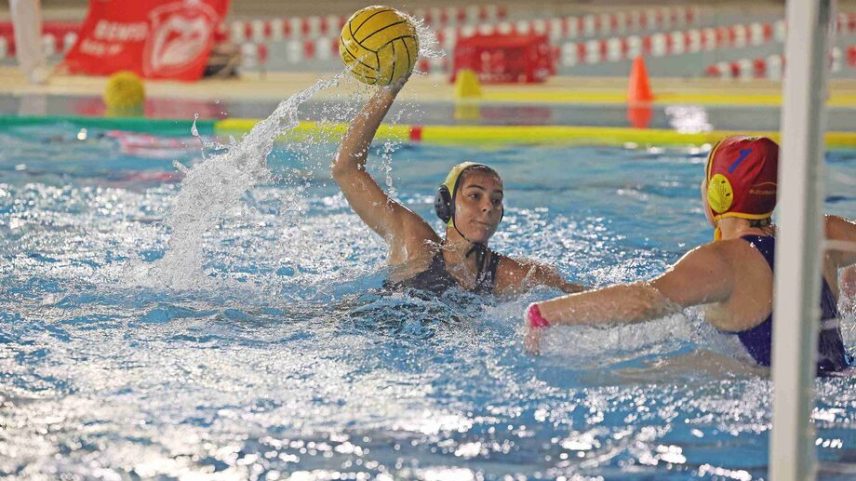 Benfica revalida título no polo aquático