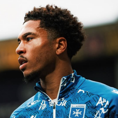 Permanência do Auxerre garante encaixe de 5 milhões para o FC Porto
